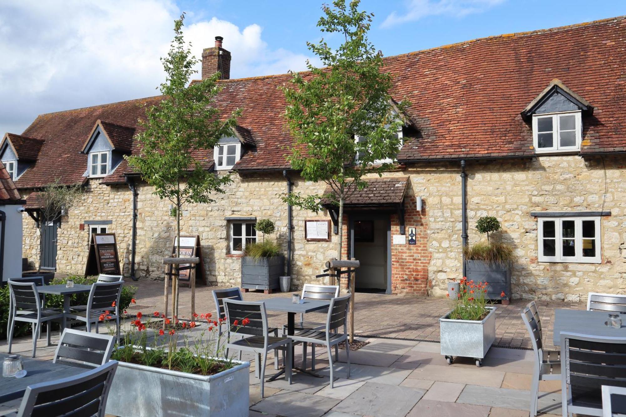 The Dinton Hermit Luaran gambar